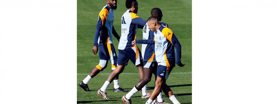 Mbappe participou do treino e estava de bom humor