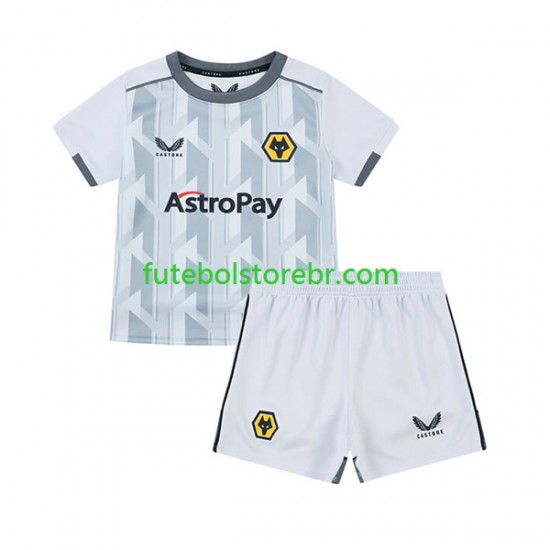 Camisa Wolverhampton Wanderers III 2023-2024 manga curta pro Juvenil