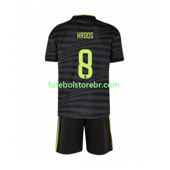 Camisa Real Madrid Toni Kroos 8 III 2022-2023 manga curta pro Juvenil